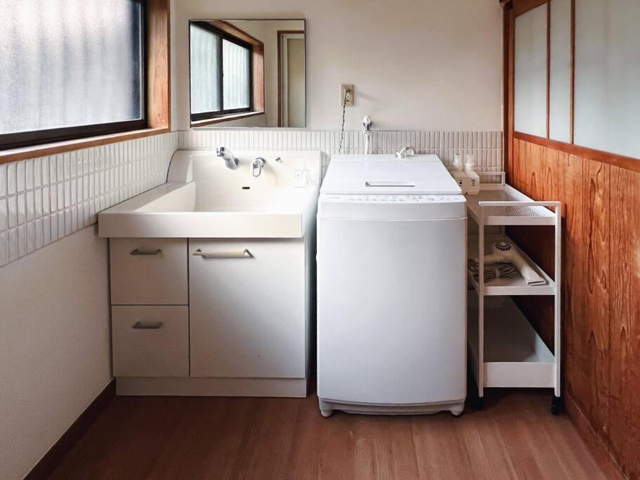 Apartament ひねもす101:宇野駅から車で5分 直島へ 最大8名様 古民家 Tamana Zewnętrze zdjęcie